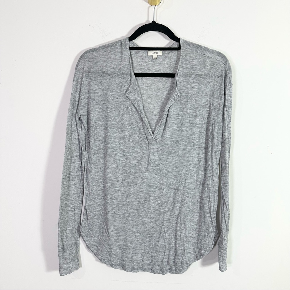 Wilfred Aritzia Gray Long Sleeve Split Crewneck Lightweight Tee Shirt